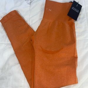 NVGTN Burnt Orange Contour Seamless Leggings